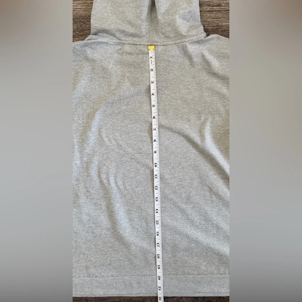 Vuori Women’s XL Halo Hoodie Pullover Heather Light Gray Stretch - Picture 10 of 12